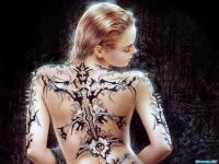     - Luis Royo