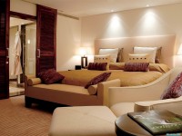     -  Grosvenor House West Marina Beach